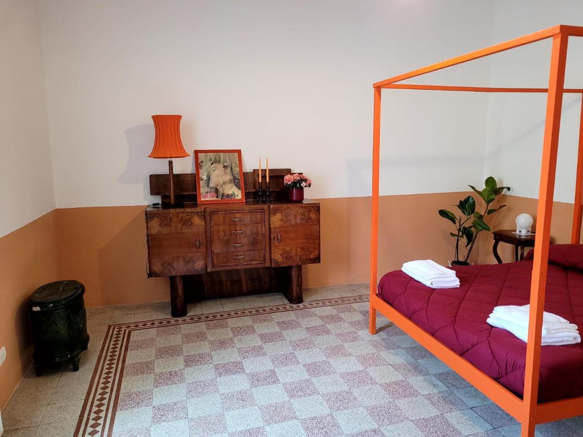 Charming Apartment With Balcony In The Historic Center Napoli Ngoại thất bức ảnh