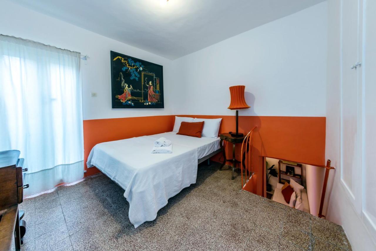 Charming Apartment With Balcony In The Historic Center Napoli Ngoại thất bức ảnh
