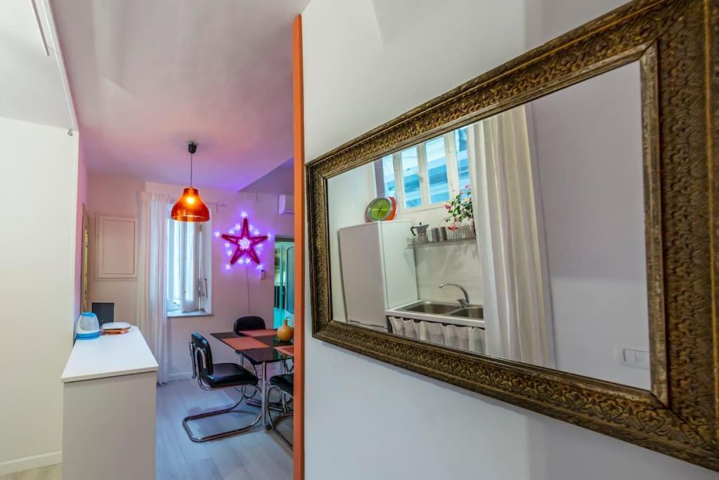 Charming Apartment With Balcony In The Historic Center Napoli Ngoại thất bức ảnh