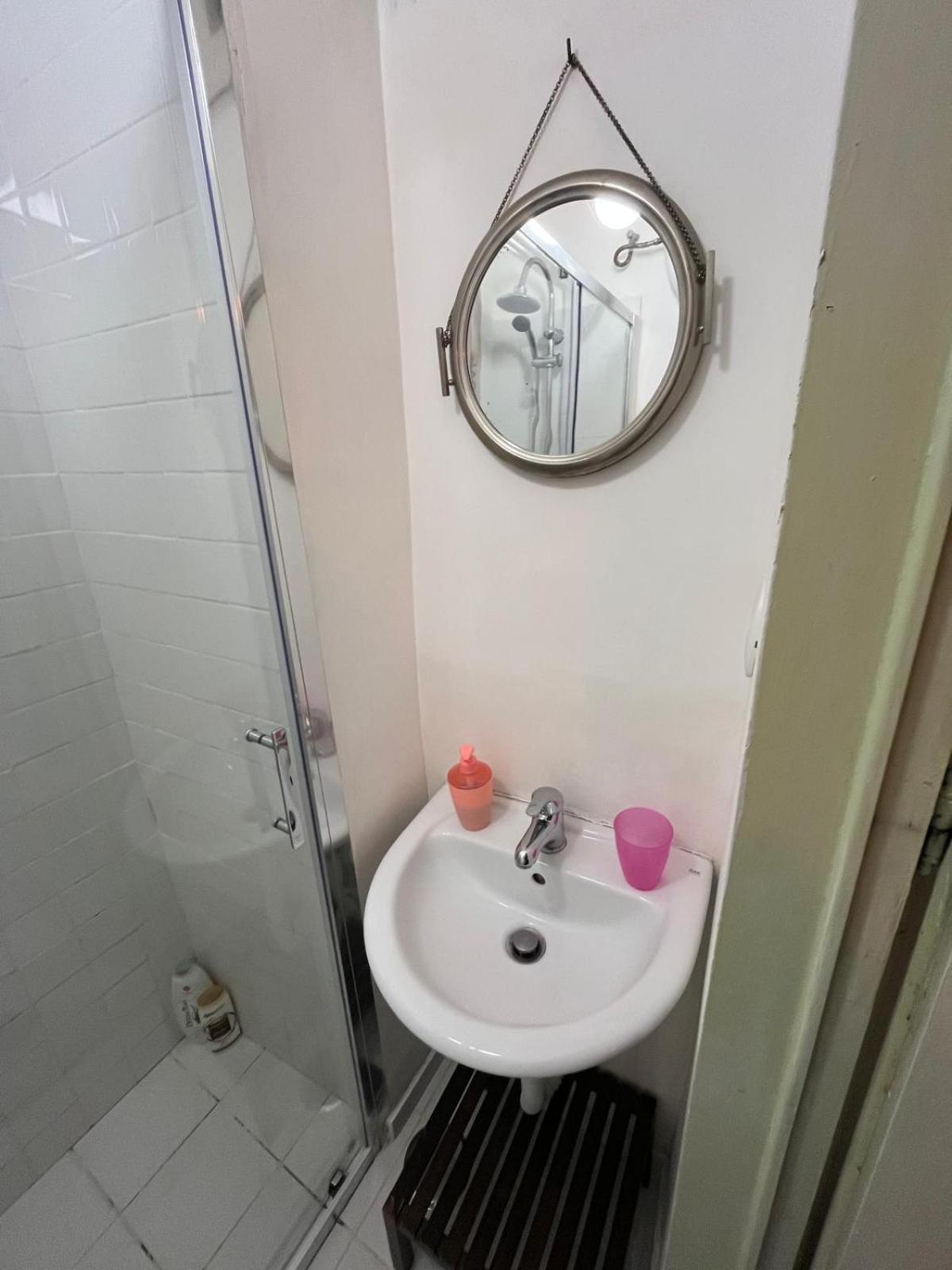 Charming Apartment With Balcony In The Historic Center Napoli Ngoại thất bức ảnh